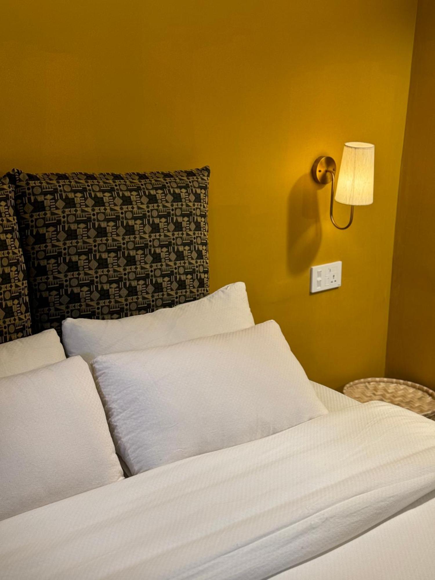 The Melo Pomelo Courtyard. Apartamento Catmandu Exterior foto