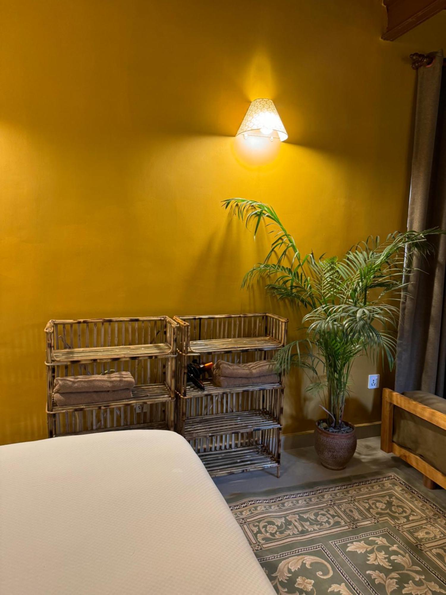 The Melo Pomelo Courtyard. Apartamento Catmandu Exterior foto