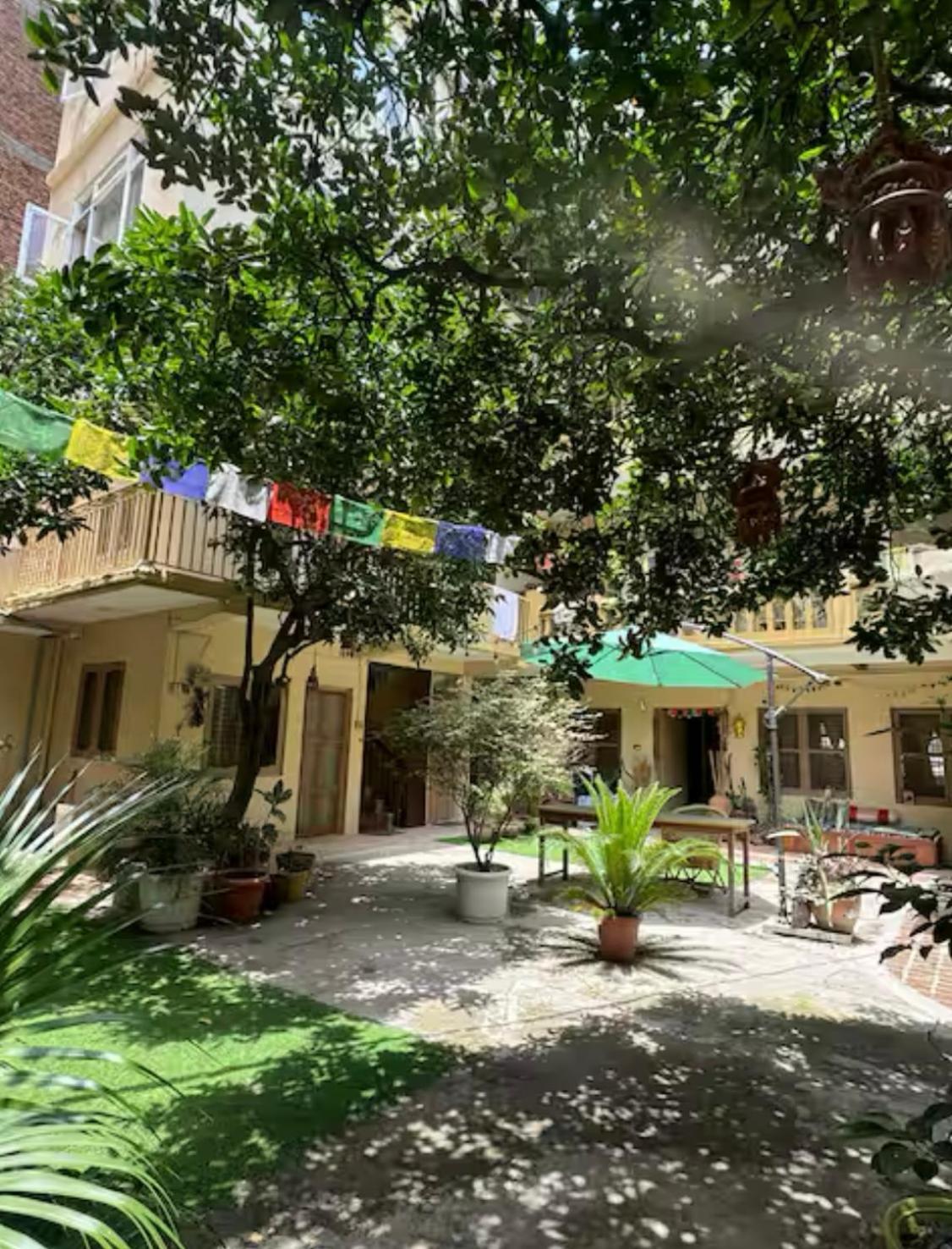 The Melo Pomelo Courtyard. Apartamento Catmandu Exterior foto